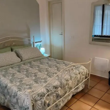 招待所 Cascina Della Rocca 3*