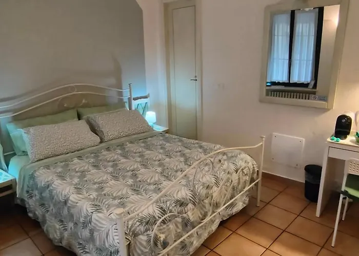招待所 Cascina Della Rocca 3*